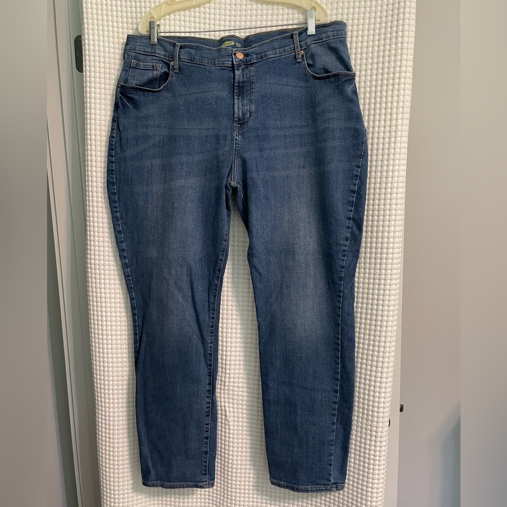 OLD NAVY Original Straight Leg jeans. Size 20.